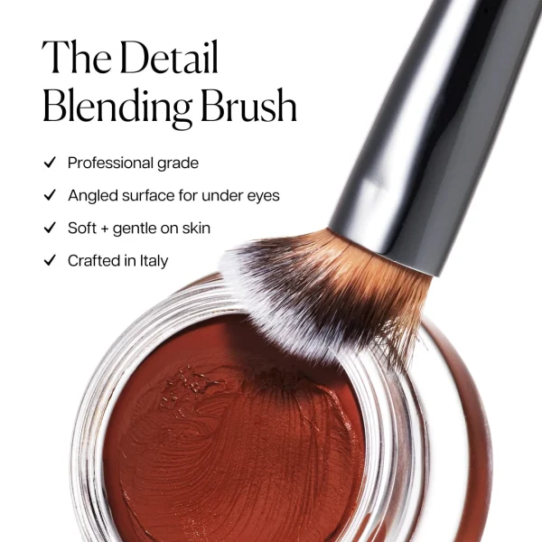 CELYVANE Classic The Detail Blending Brush